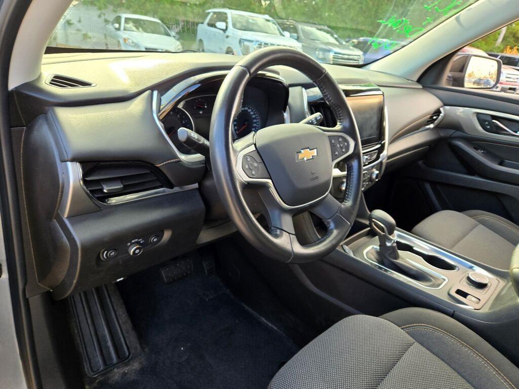 used 2021 Chevrolet Traverse car, priced at $27,625