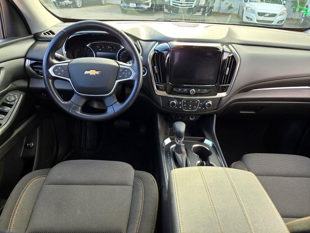 used 2021 Chevrolet Traverse car, priced at $27,625