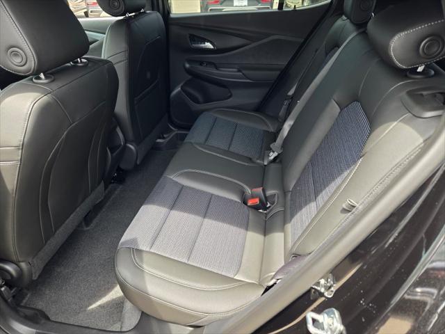 new 2025 Buick Envista car, priced at $25,690