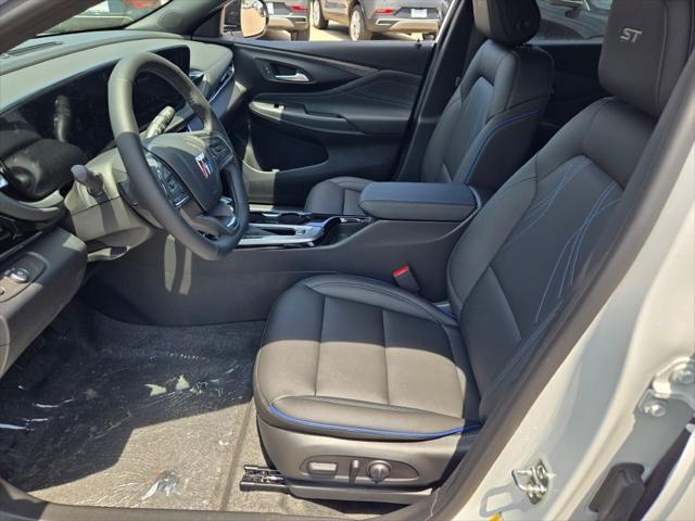 new 2025 Buick Envista car, priced at $27,590