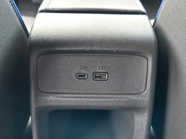 new 2025 Buick Envista car, priced at $27,590