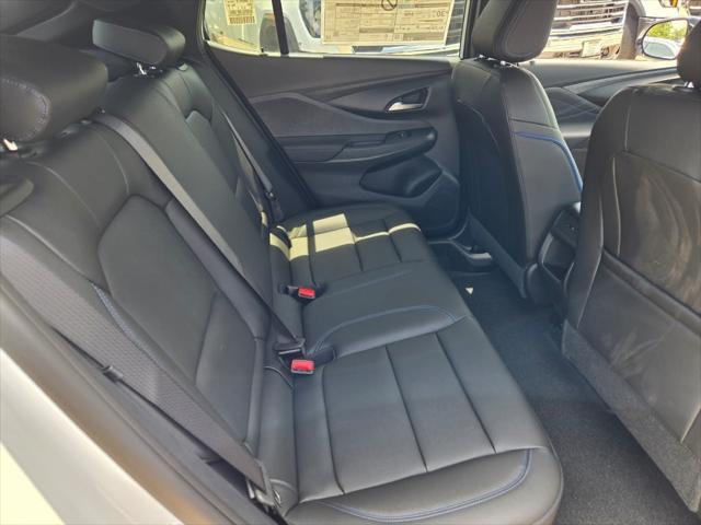 new 2025 Buick Envista car, priced at $27,590