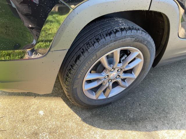 used 2023 GMC Terrain car, priced at $26,980