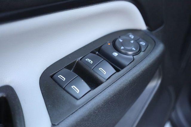 used 2023 Chevrolet Equinox car, priced at $21,589