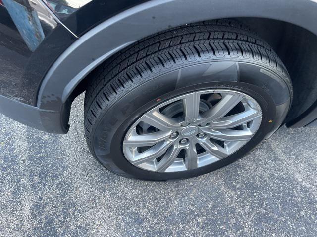 used 2023 Cadillac XT4 car, priced at $25,670