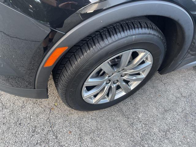 used 2023 Cadillac XT4 car, priced at $25,670