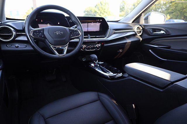 used 2025 Chevrolet Trax car, priced at $25,880
