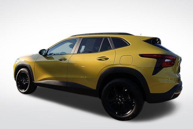 used 2025 Chevrolet Trax car, priced at $25,880
