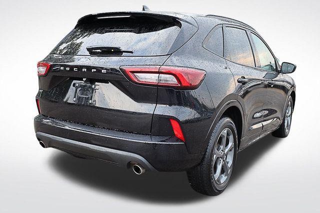 used 2023 Ford Escape car, priced at $21,036
