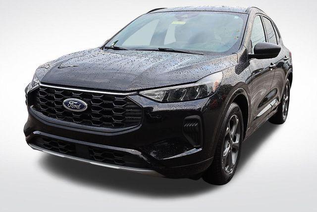 used 2023 Ford Escape car, priced at $21,036