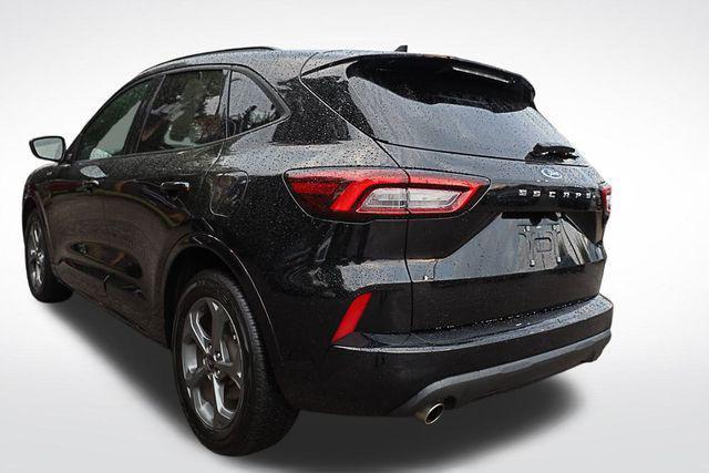 used 2023 Ford Escape car, priced at $21,036