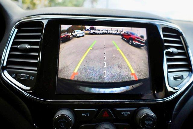 used 2020 Jeep Grand Cherokee car, priced at $24,584