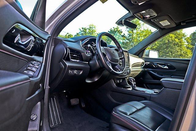 used 2022 Chevrolet Traverse car, priced at $26,999