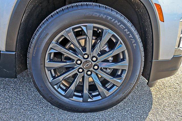 used 2022 Chevrolet Traverse car, priced at $26,999