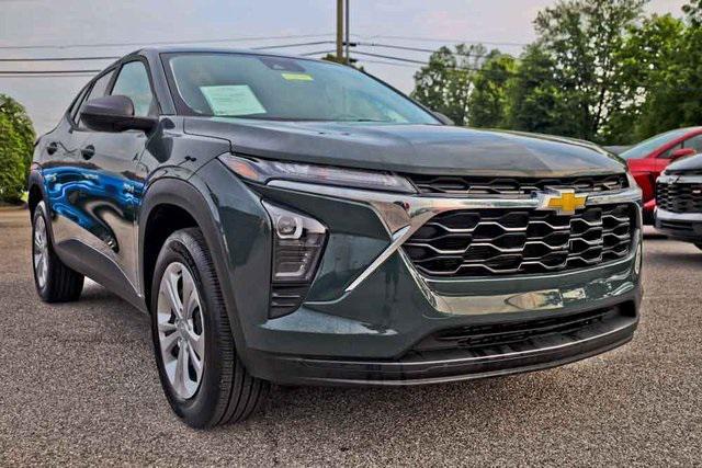 used 2025 Chevrolet Trax car, priced at $22,790