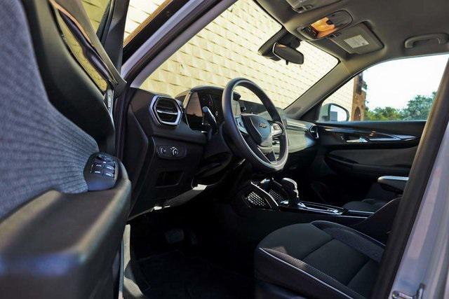 used 2024 Chevrolet TrailBlazer car, priced at $25,990