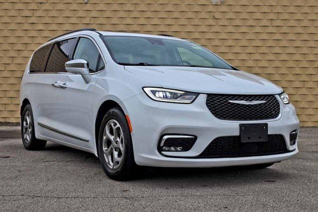 used 2022 Chrysler Pacifica car, priced at $30,231