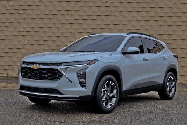 used 2025 Chevrolet Trax car, priced at $24,500