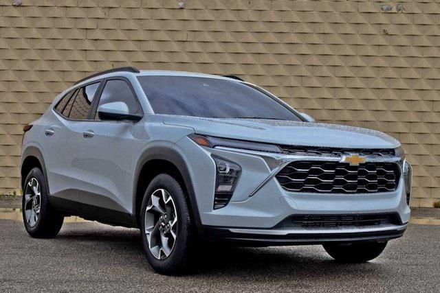 used 2025 Chevrolet Trax car, priced at $24,995