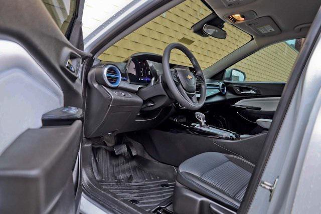 used 2025 Chevrolet Trax car, priced at $24,500