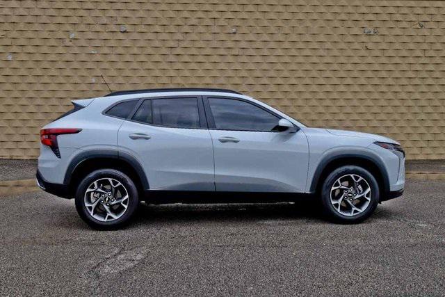 used 2025 Chevrolet Trax car, priced at $24,500