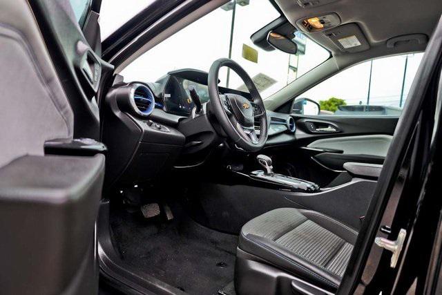 used 2024 Chevrolet Trax car, priced at $25,050