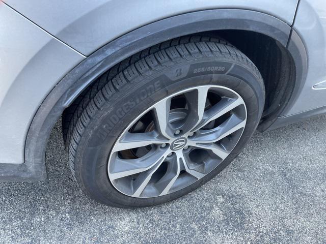 used 2022 Acura MDX car, priced at $34,994