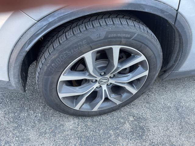 used 2022 Acura MDX car, priced at $34,994