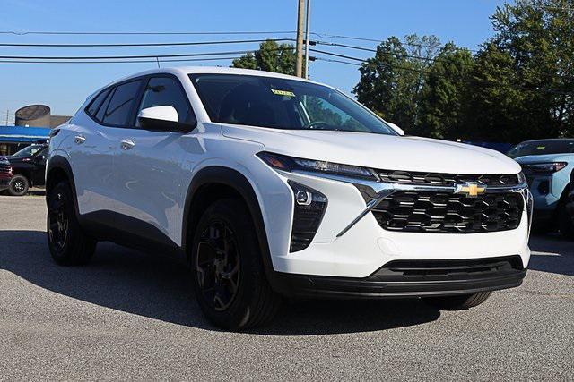 used 2024 Chevrolet Trax car, priced at $22,890