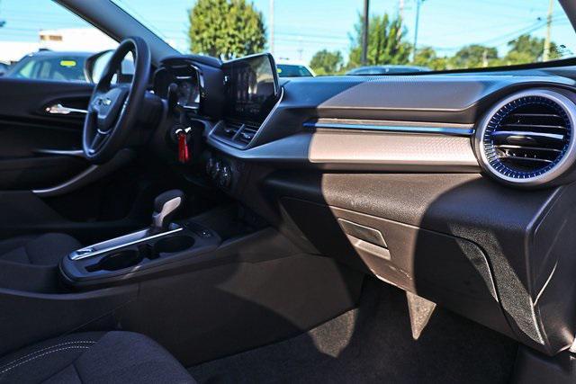 used 2024 Chevrolet Trax car, priced at $22,890
