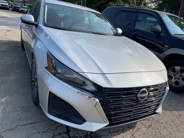 used 2023 Nissan Altima car