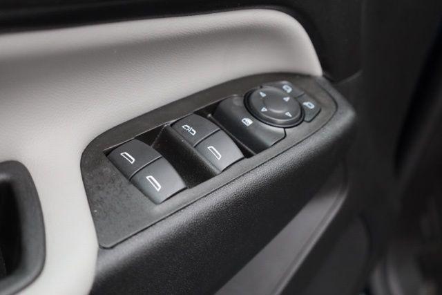 used 2022 Chevrolet Equinox car, priced at $18,235