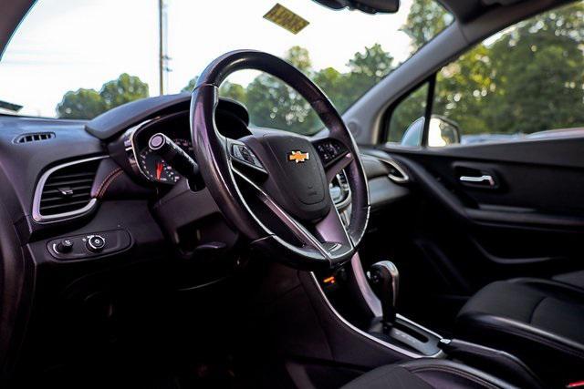 used 2022 Chevrolet Trax car, priced at $18,990
