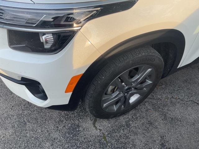 used 2023 Kia Seltos car, priced at $21,402