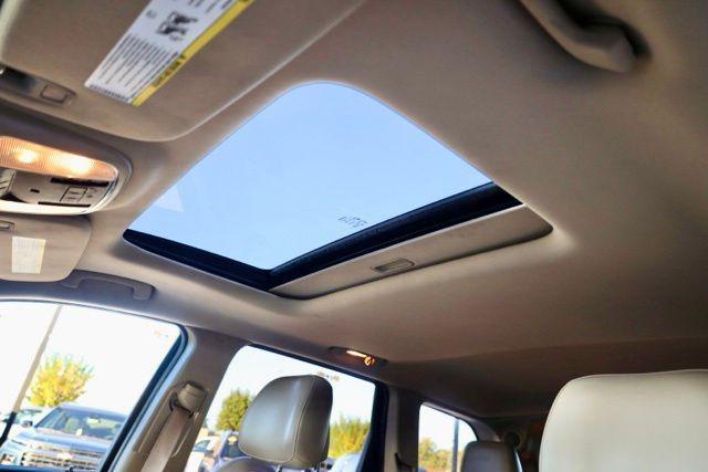 used 2014 Jeep Grand Cherokee car, priced at $11,354