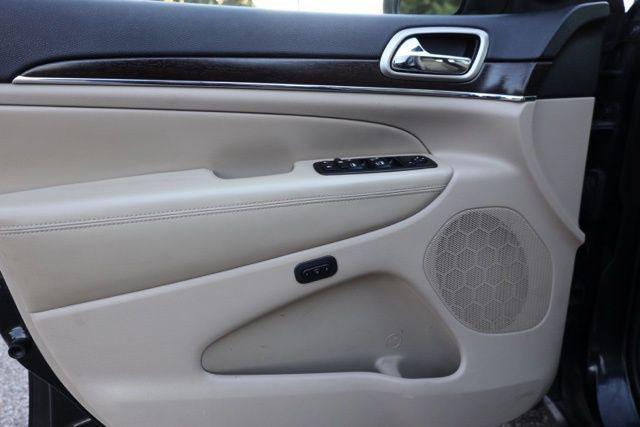 used 2014 Jeep Grand Cherokee car, priced at $11,354