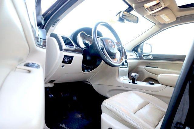 used 2014 Jeep Grand Cherokee car, priced at $11,354