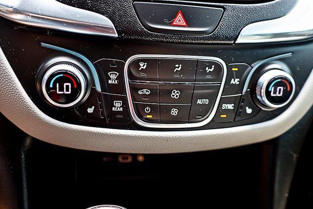 used 2021 Chevrolet Equinox car, priced at $17,362