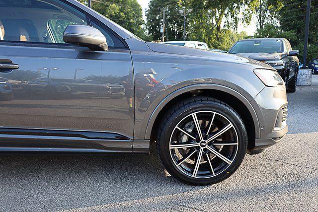 used 2024 Audi Q7 car, priced at $47,499