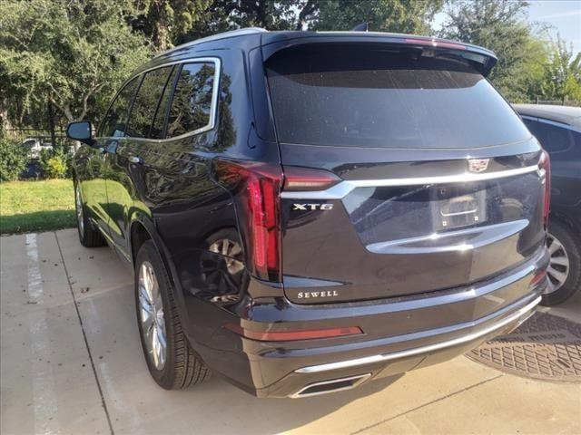 used 2022 Cadillac XT6 car, priced at $33,377