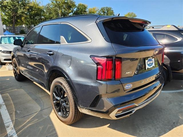 used 2021 Kia Sorento car, priced at $22,777