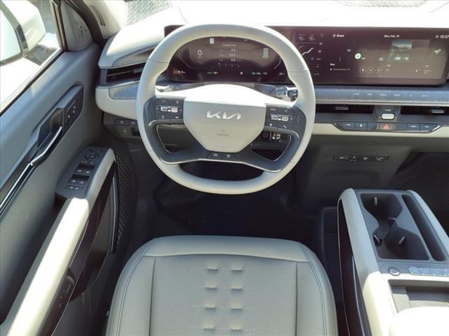 new 2024 Kia EV9 car, priced at $58,738