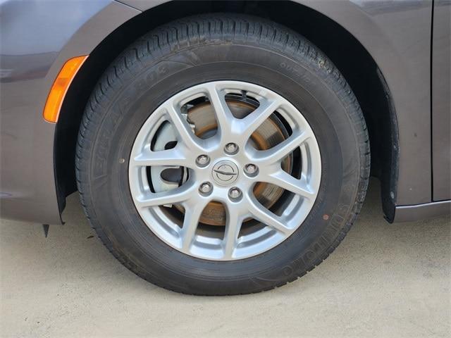 used 2022 Chrysler Pacifica car, priced at $23,477