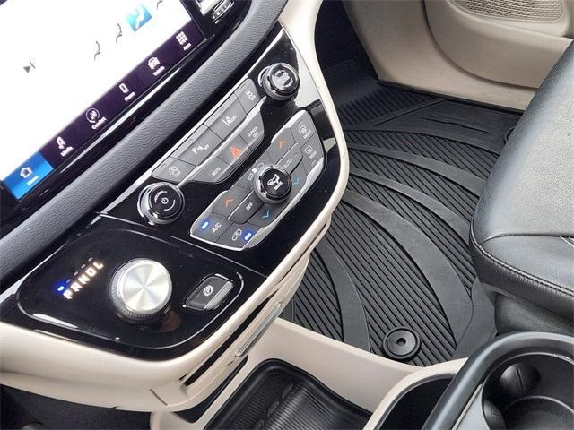 used 2022 Chrysler Pacifica car, priced at $23,477