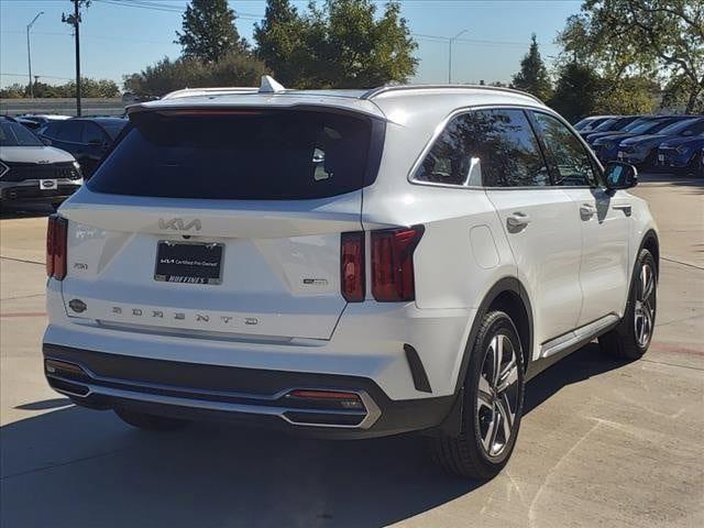 used 2022 Kia Sorento Plug-In Hybrid car, priced at $30,977