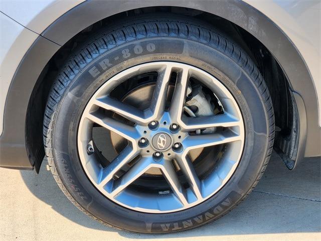 used 2018 Hyundai Santa Fe car, priced at $15,577