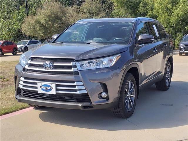 used 2019 Toyota Highlander car, priced at $24,377