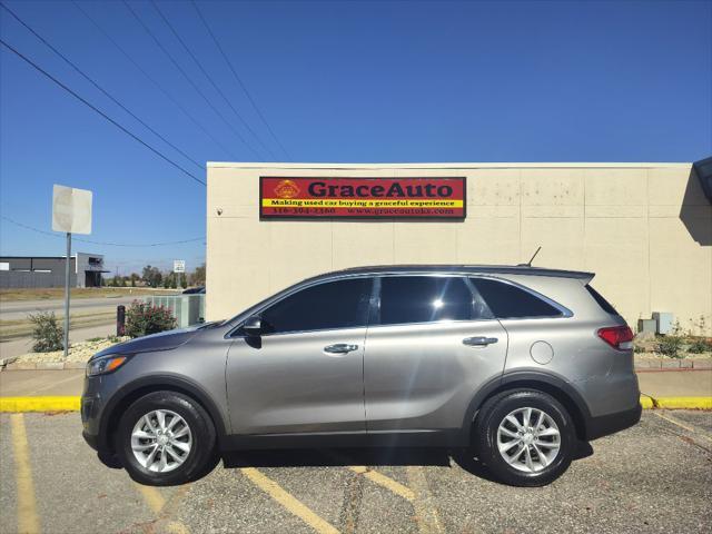 used 2018 Kia Sorento car, priced at $14,999