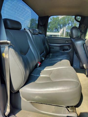 used 2005 Chevrolet Silverado 1500 car, priced at $10,999