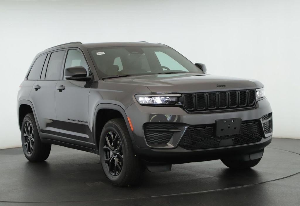 new 2025 Jeep Grand Cherokee car